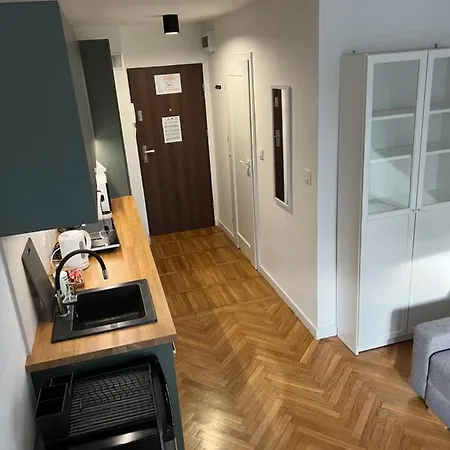 Przytulna Kawalerka Typu * Warsaw